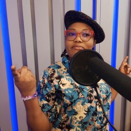 SHOLA LASISI