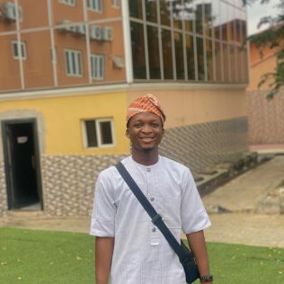 Akanbi victor