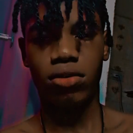₲Ɽł₥ ⱤɆ₳₱ɆⱤ