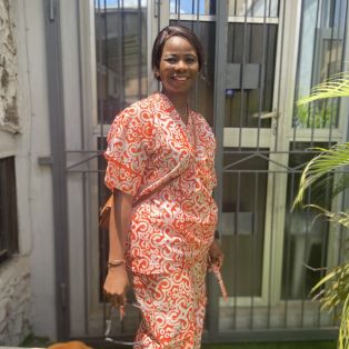 Dupe Caroline Chiedo