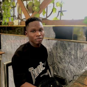 Favour Atai ☑️✝️