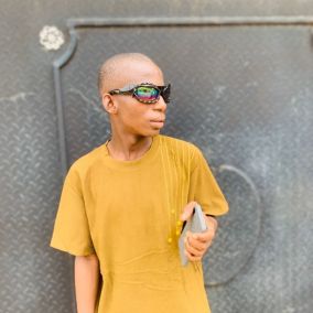 Akorede Singer