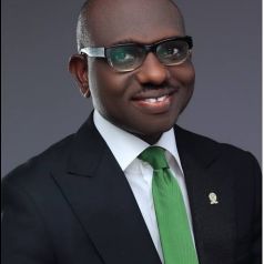 Akin Morakinyo, HCIB, ACIB