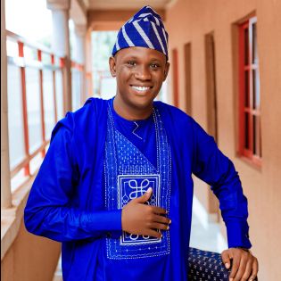 Oluwatobi Akhaba