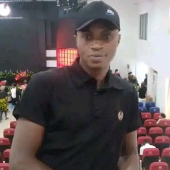 Timothy opade  ( MEGA TEE  )