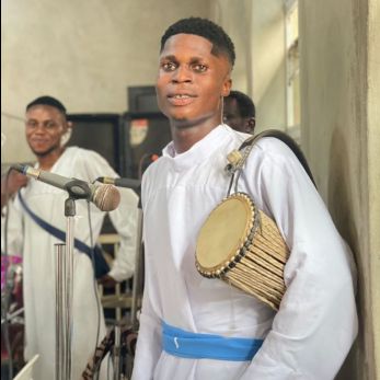 ADE APALA