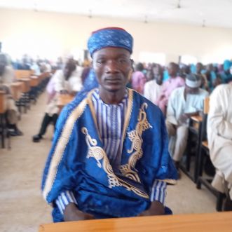 الشاعر علي عبد الله