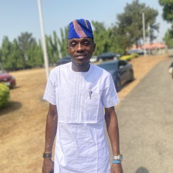 Oluwafemi E. Horlarninyhan