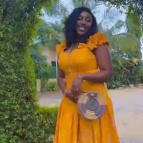 Scarlet Stitches 🪡