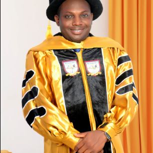 Dr Adeleke Adekanmbi
