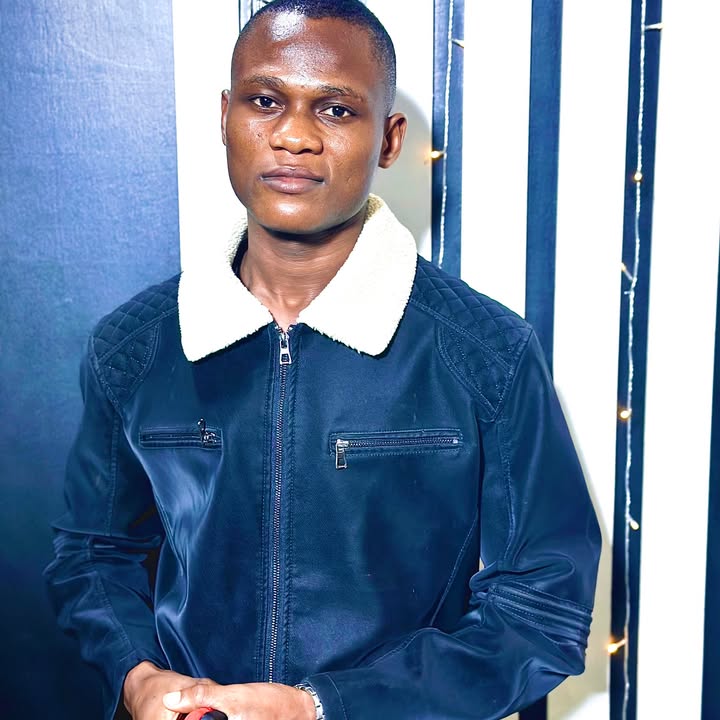 Olomola Precious