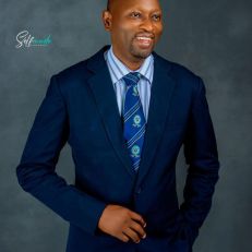 Dr. Adewuyi Adepoju FCIB