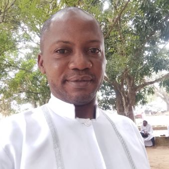 Bro oluwasemilore